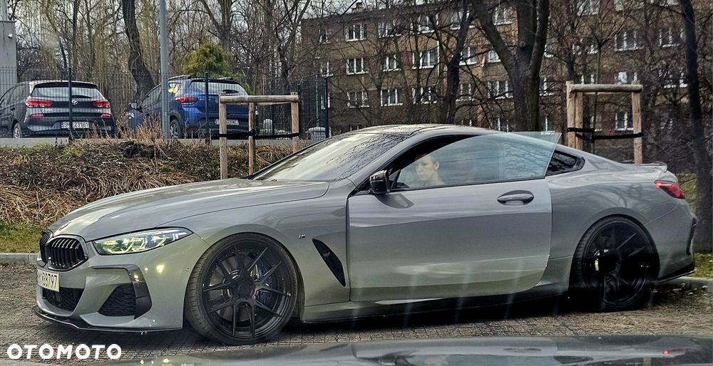 BMW Seria 8 - 7