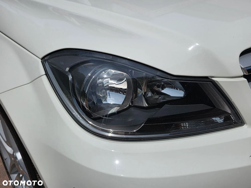 Mercedes-Benz Klasa C 180 BlueEFFICIENCY Avantgarde - 14