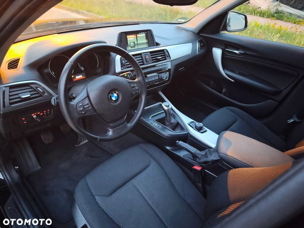 BMW Seria 1 118i - 28