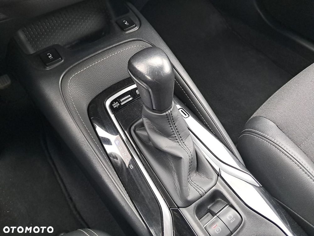 Toyota Corolla 1.8 Hybrid Comfort - 18