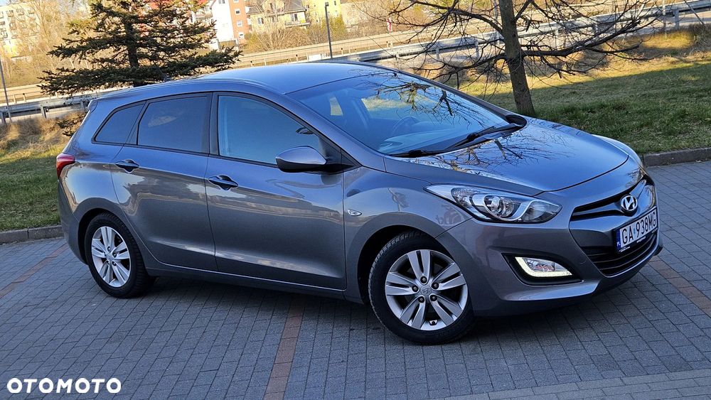 Hyundai i30 1.6 GDI BlueDrive Classic + - 10