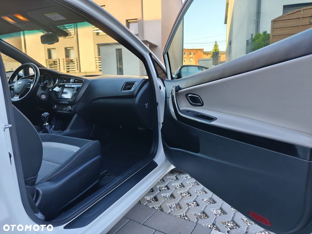 Kia ProCeed 1.6 CRDi ISG Vision - 23