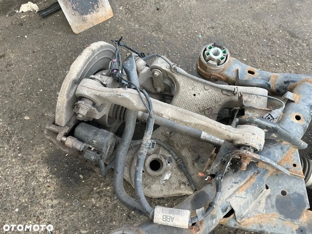 Zawieszenie tylne prawe tarcza zacisk wahacze półoś Land Rover Discovery Sport L550 - 3