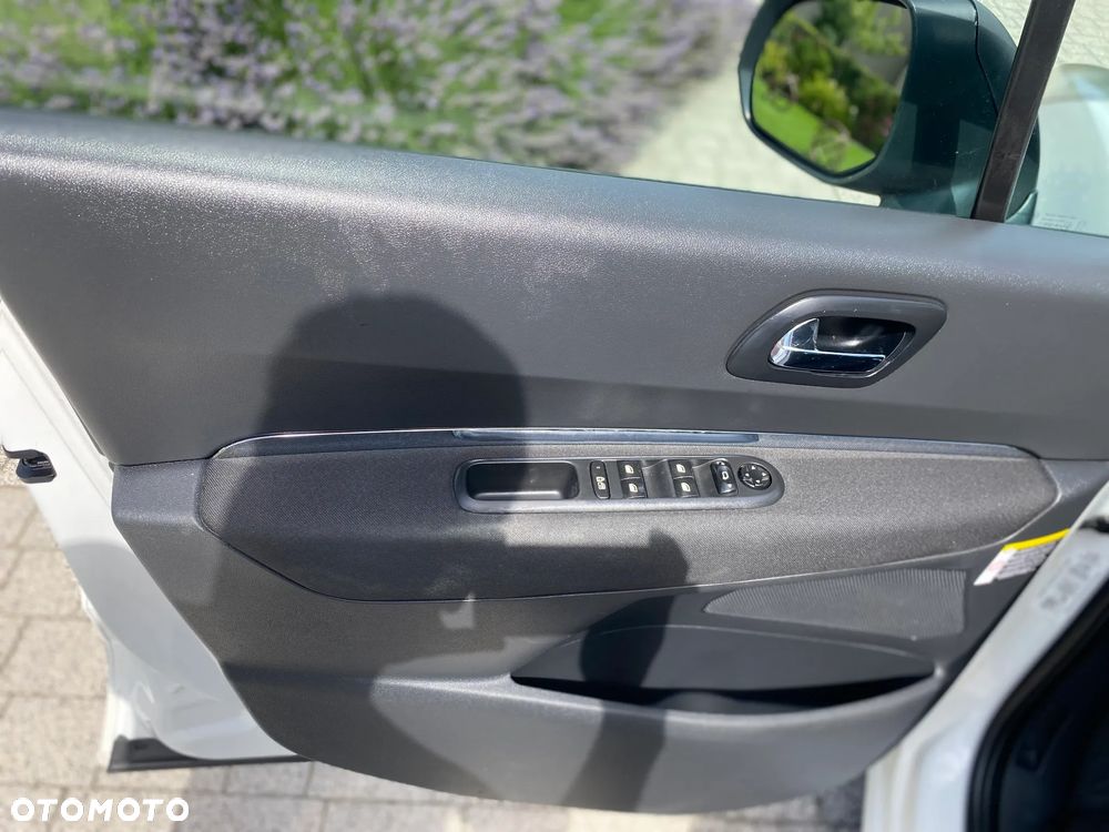 Peugeot 5008 1.6 HDi Premium - 10