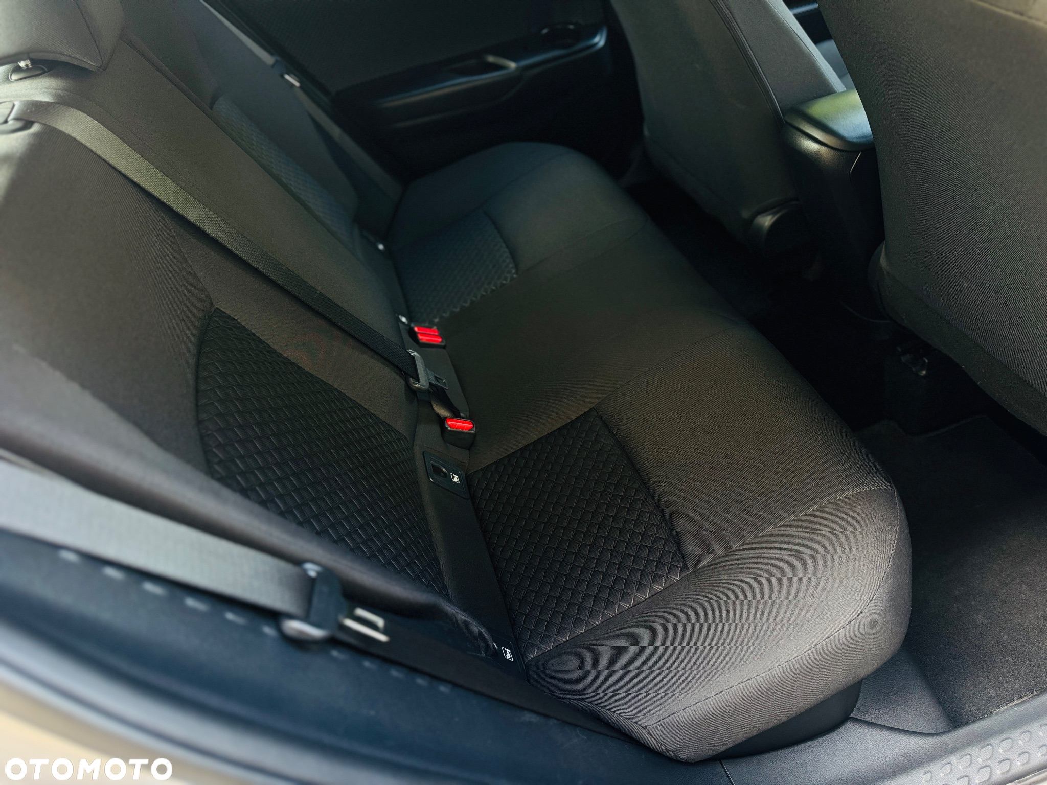 Toyota C-HR 1.8 Hybrid Style - 18
