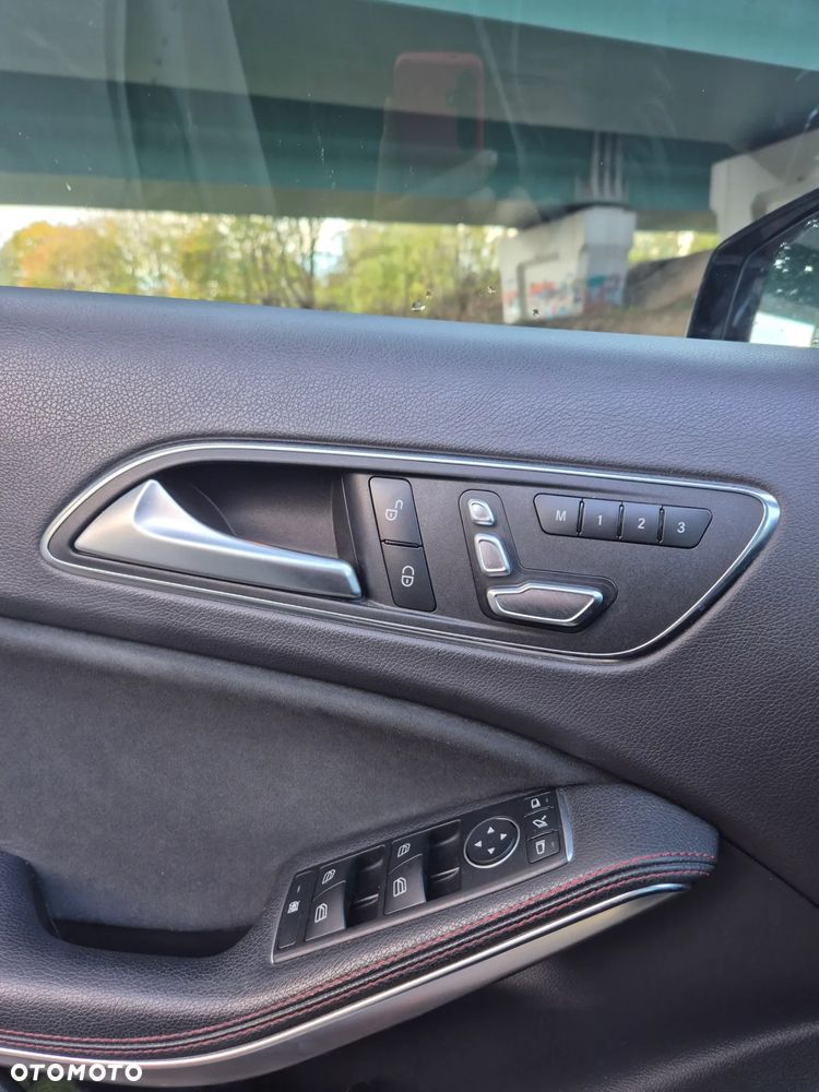 Mercedes-Benz Klasa A AMG 45 4-Matic - 8