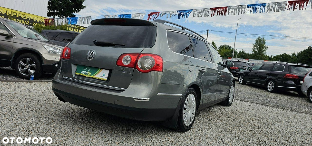 Volkswagen Passat - 37