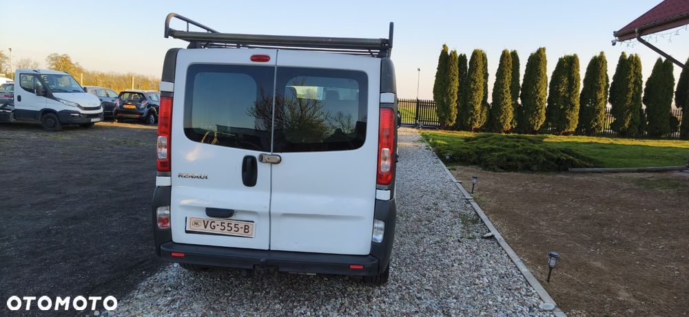 Renault Trafic - 18