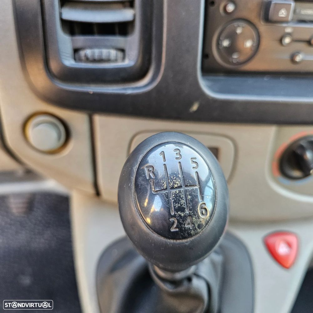 Renault Trafic - 24