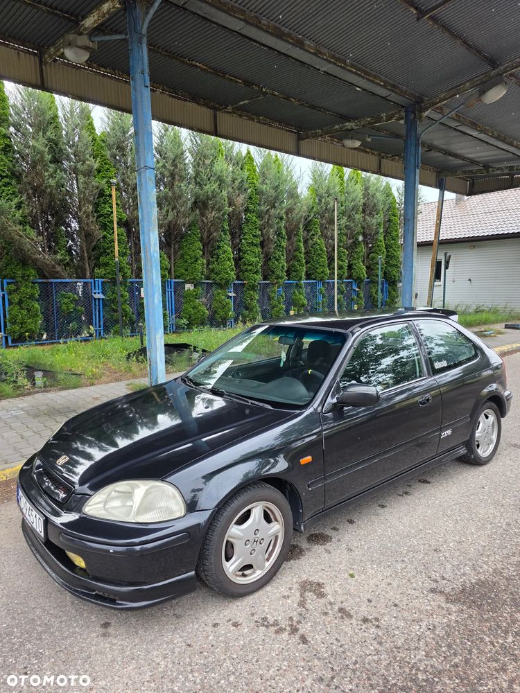 Honda Civic 1.8i VTI - 4