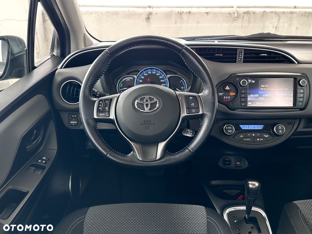 Toyota Yaris Hybrid 100 Premium EU6 - 19