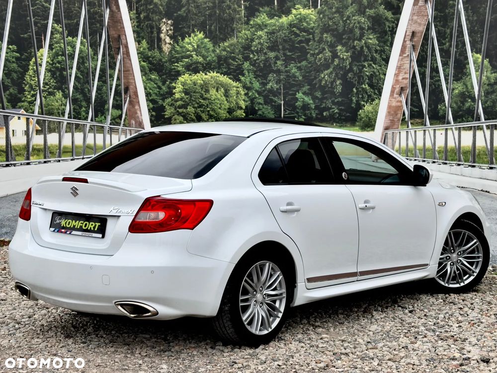 Suzuki Kizashi 2.4 4x4 CVT Sport - 14