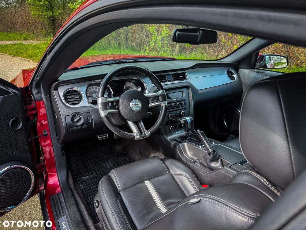 Ford Mustang 3.7 V6 Premium - 12