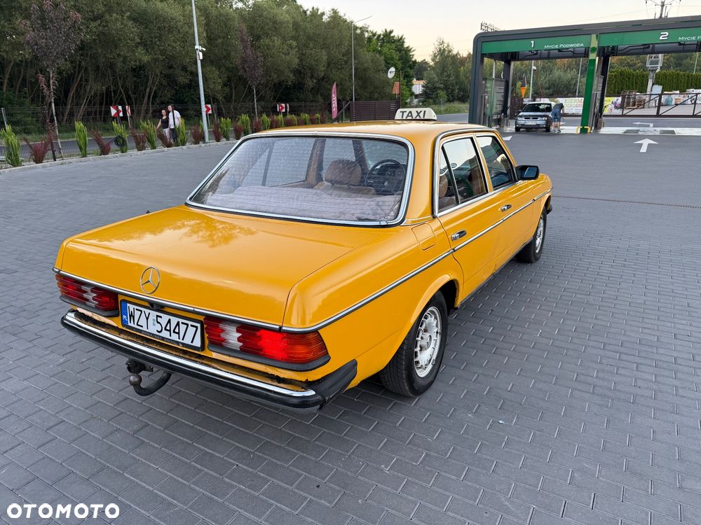 Mercedes-Benz W123 - 5