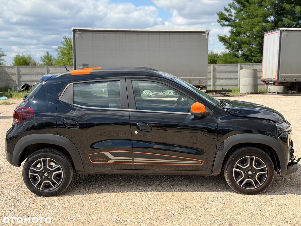 Dacia Spring - 4