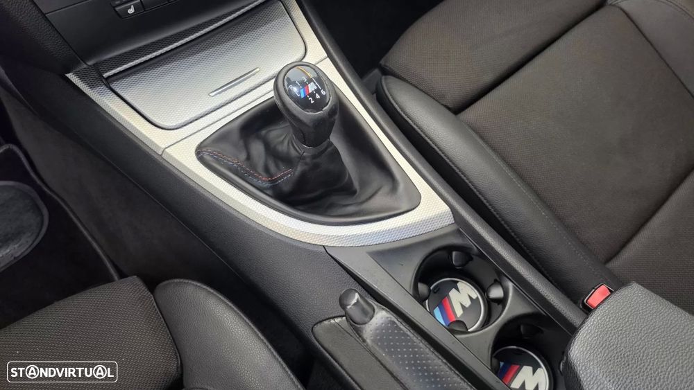 BMW 118 d Limited Edition Lifestyle c/ M Sport Pack - 52