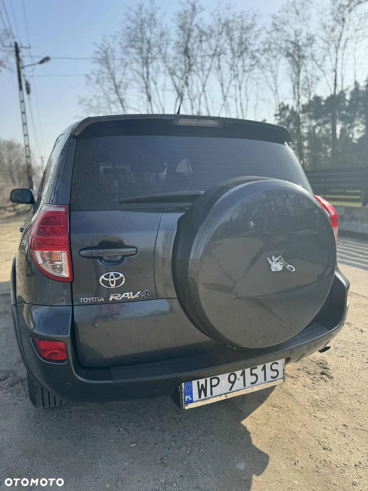 Toyota RAV4 2.2 D-4D X - 10