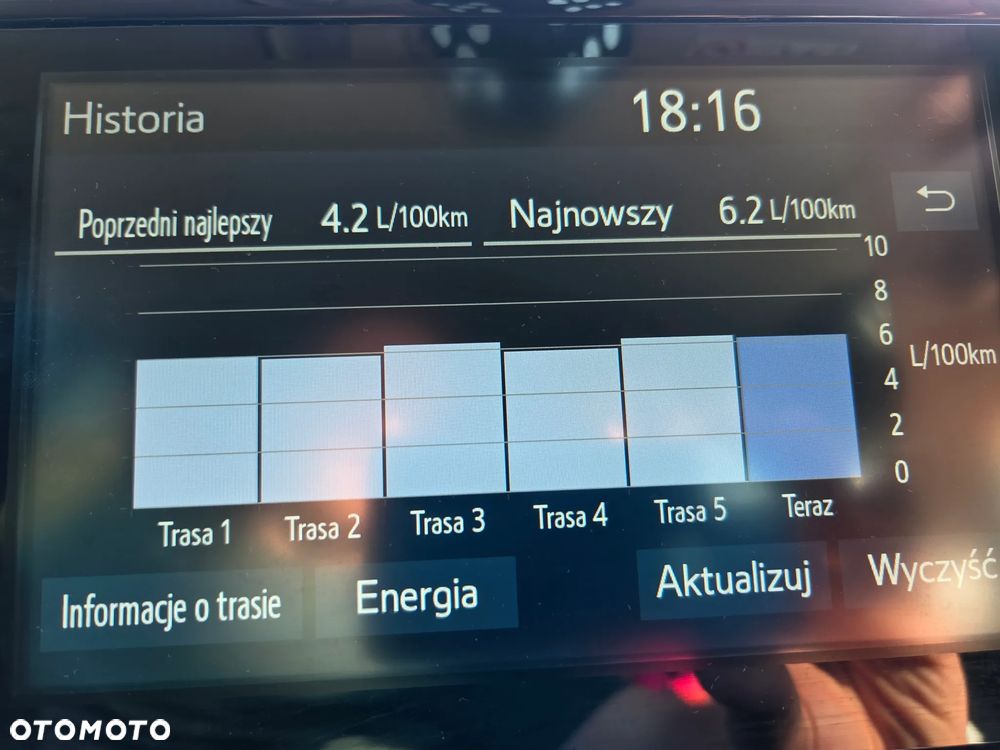 Toyota Corolla 1.8 Hybrid Comfort - 8
