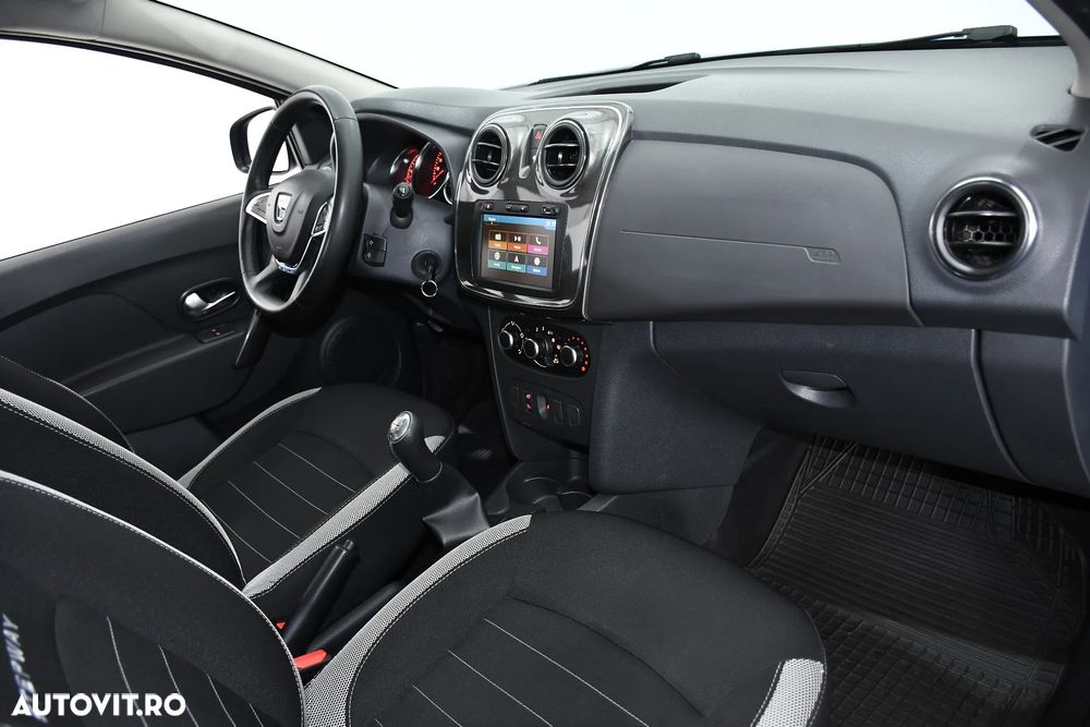 Dacia Sandero Stepway - 16