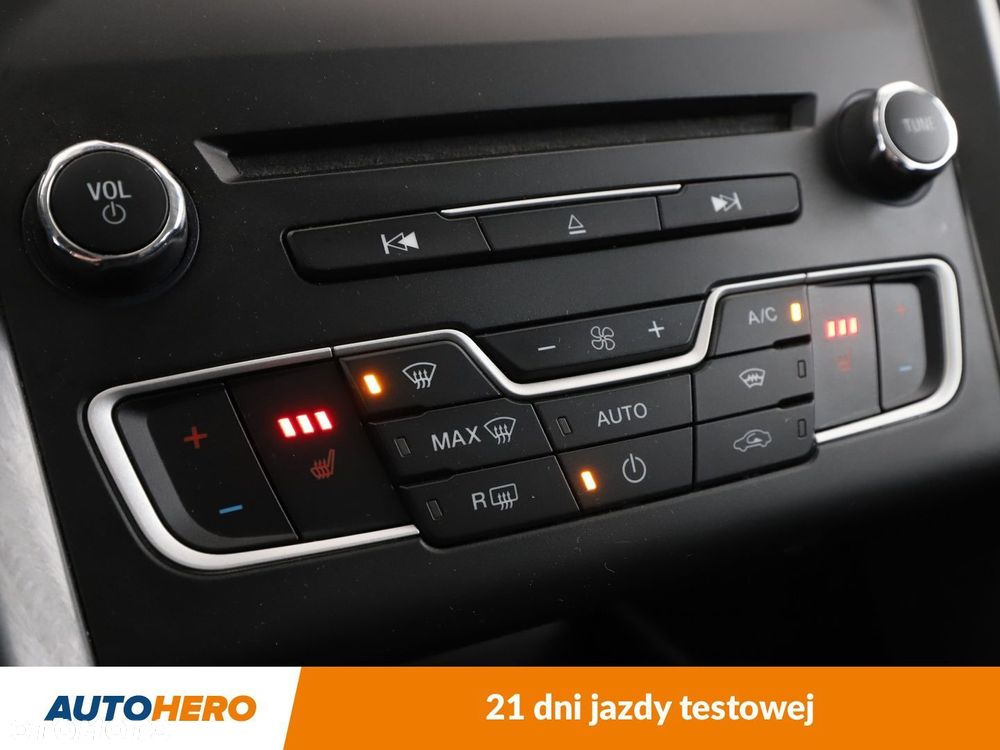 Ford Mondeo - 23