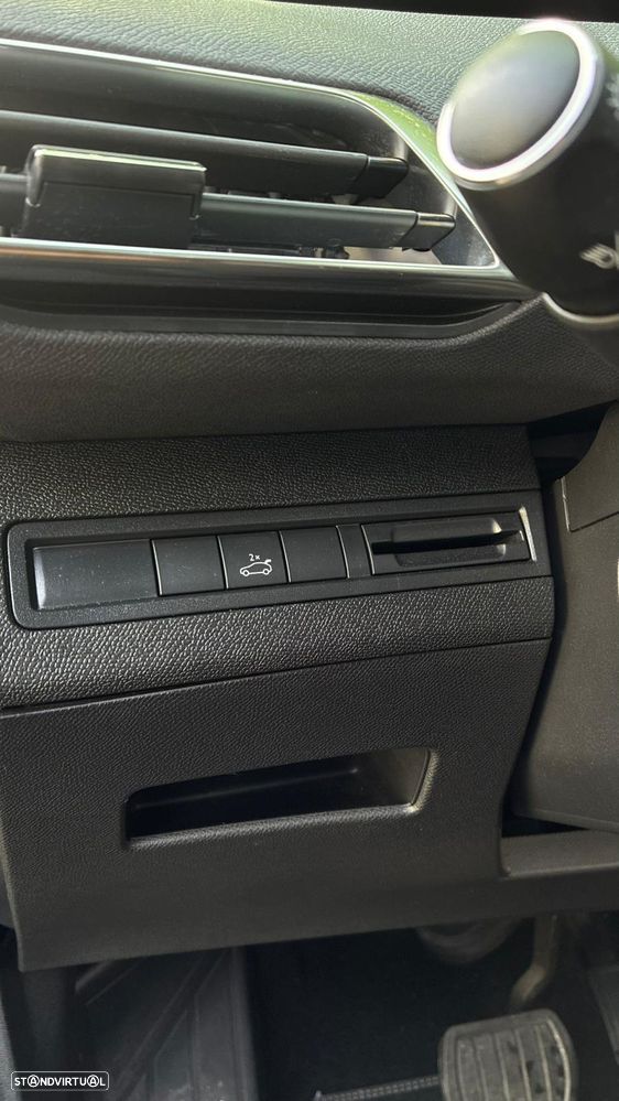 Peugeot 3008 PureTech 130 Stop & Start GPF EAT8 GT - 19