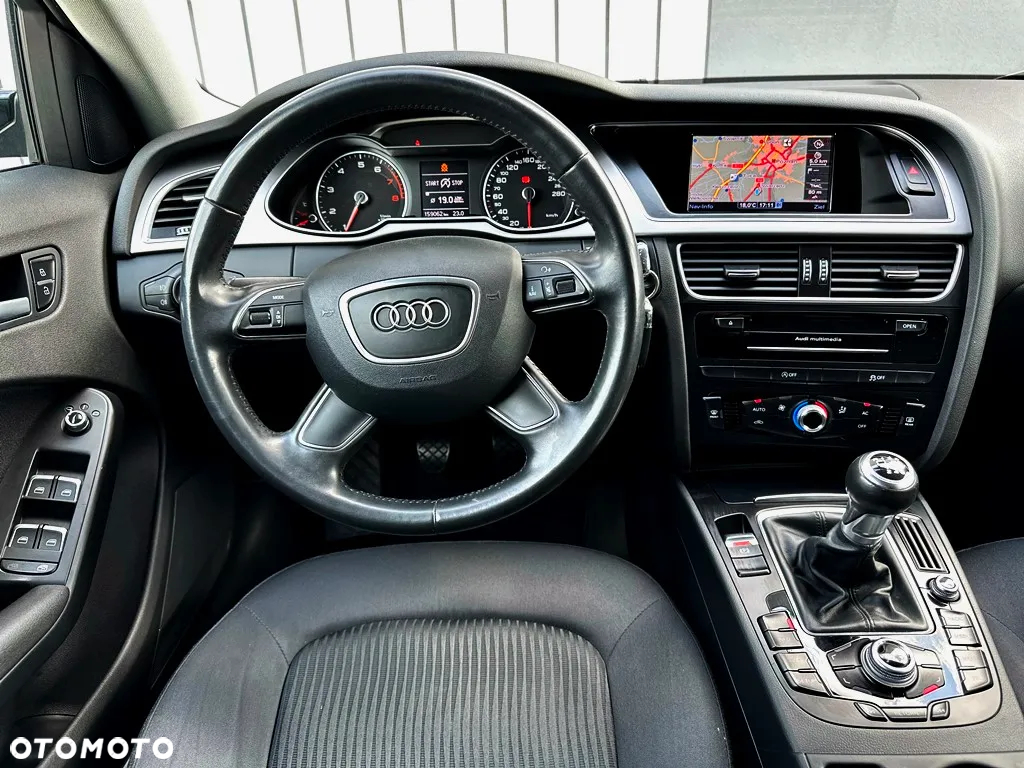 Audi A4 Avant 2.0 TFSI Attraction - 6