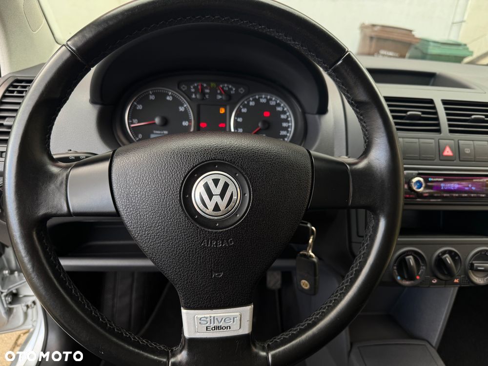 Volkswagen Polo - 22