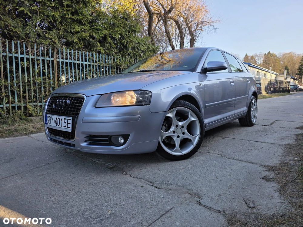 Audi A3 Sportback 2.0 FSI Ambiente - 3