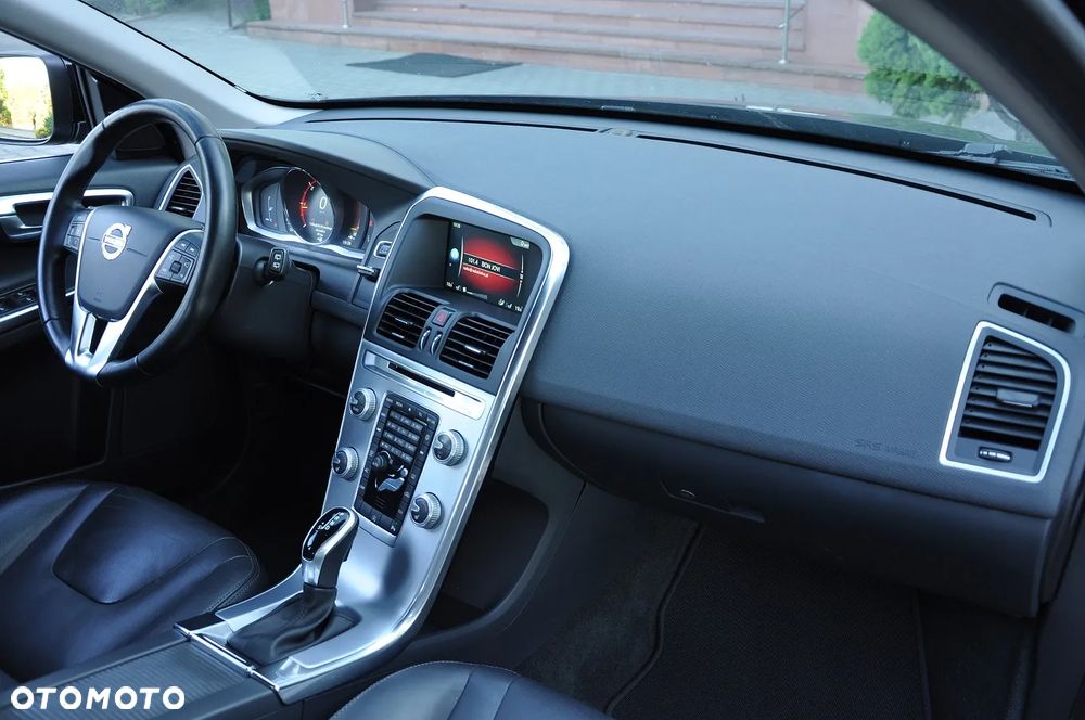 Volvo XC 60 D4 Geartronic Summum - 22