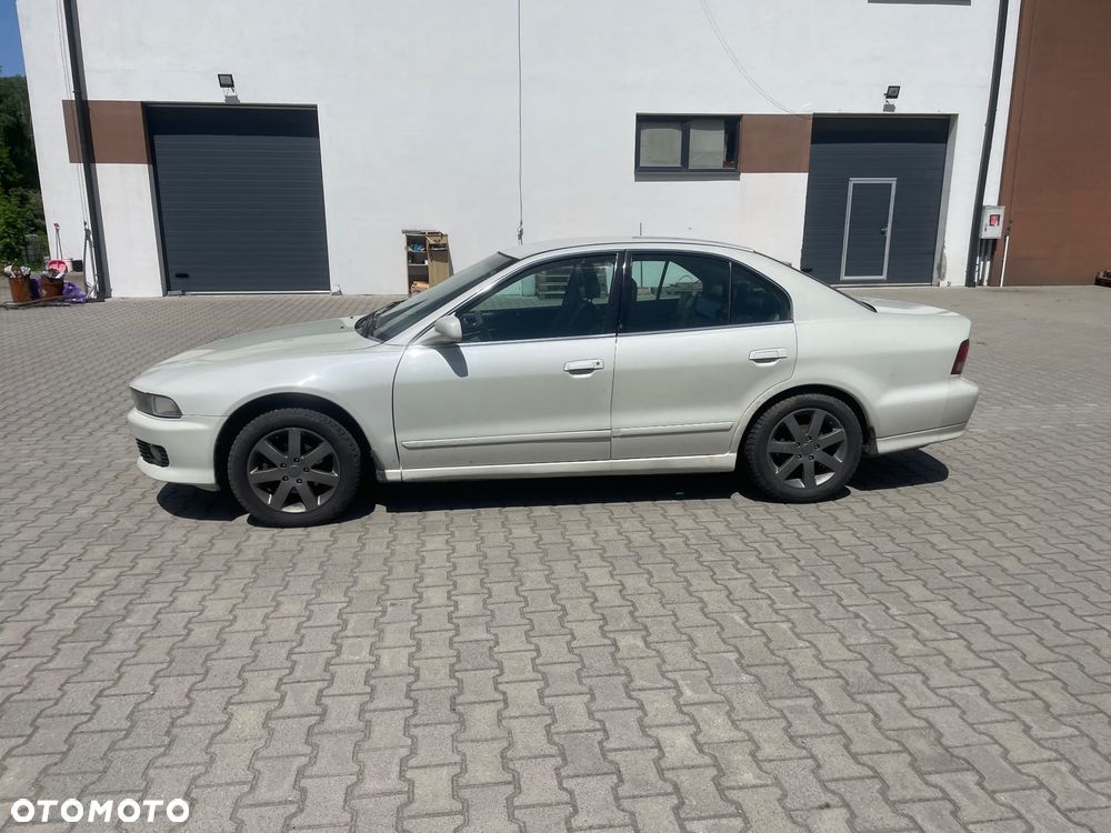 Mitsubishi Galant - 4