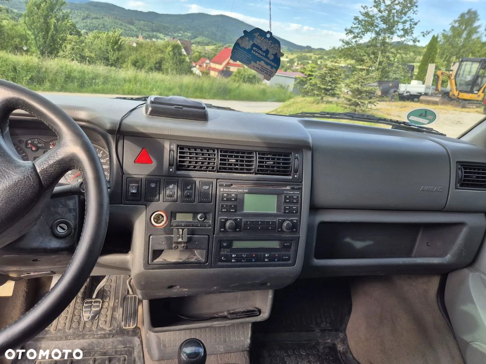 Volkswagen Multivan Standard - 9