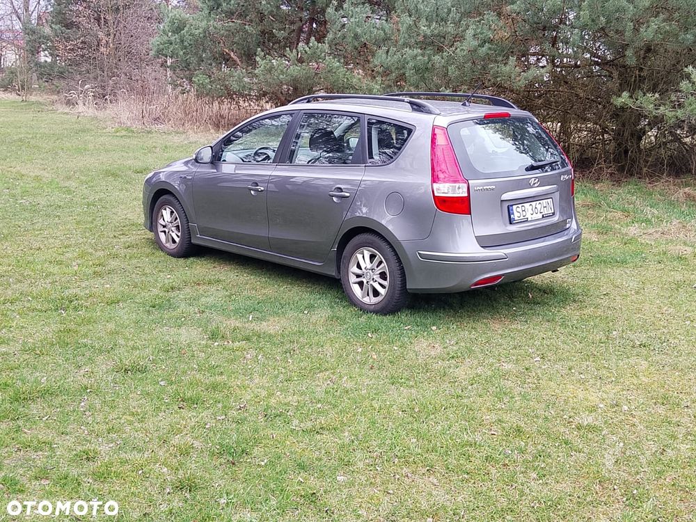 Hyundai i30 1.4 Classic + - 16