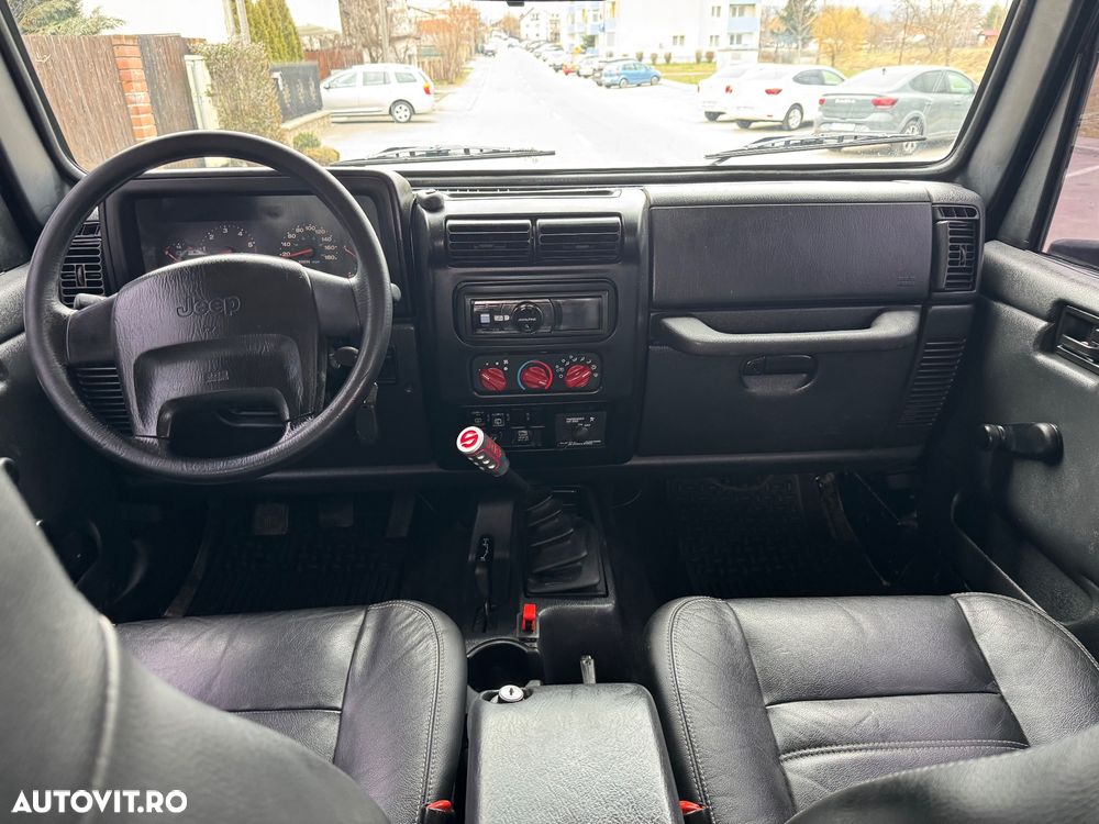 Jeep Wrangler 2.4 Sport - 26