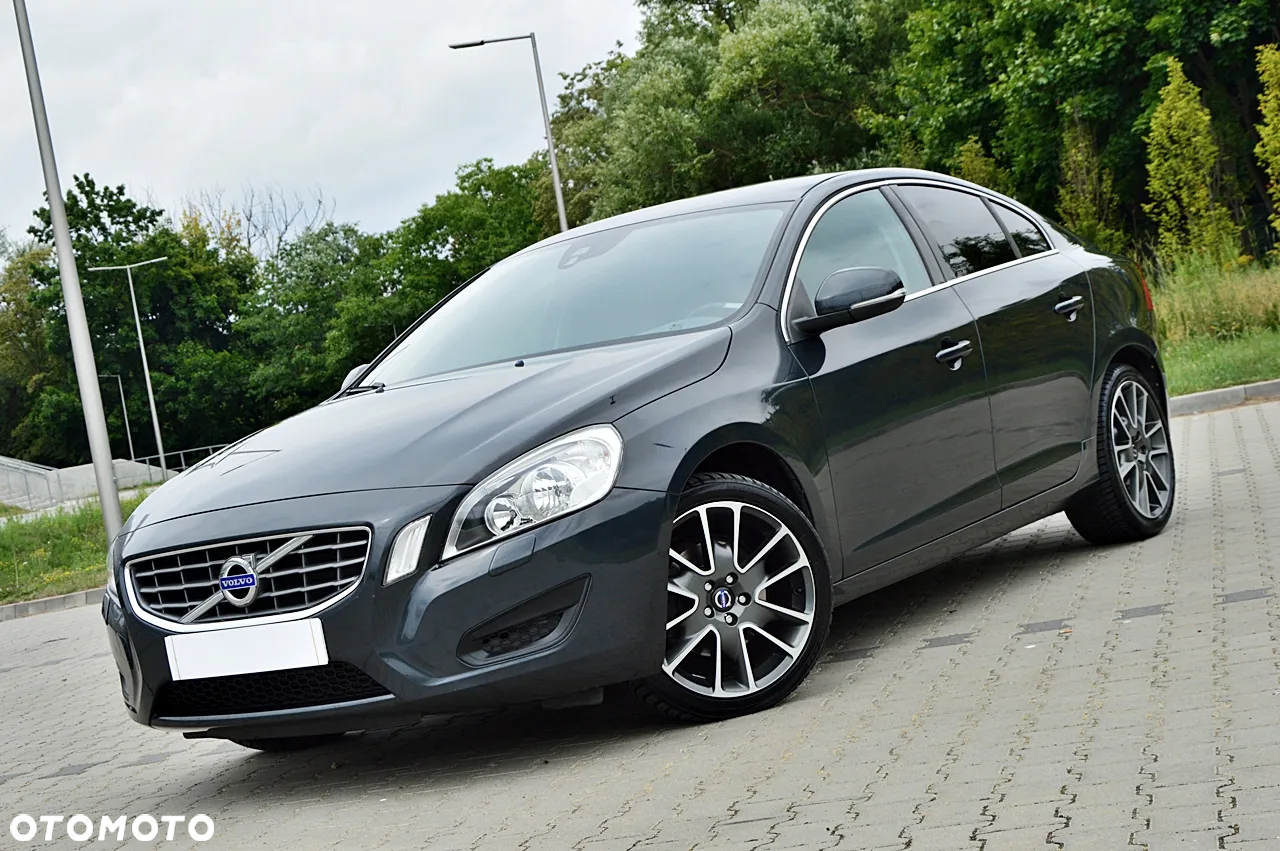 Volvo S60 D3 Momentum - 9