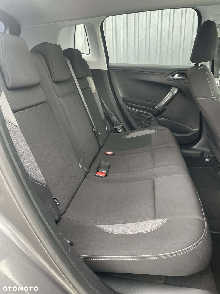Peugeot 2008 1.2 Pure Tech Allure S&S - 28
