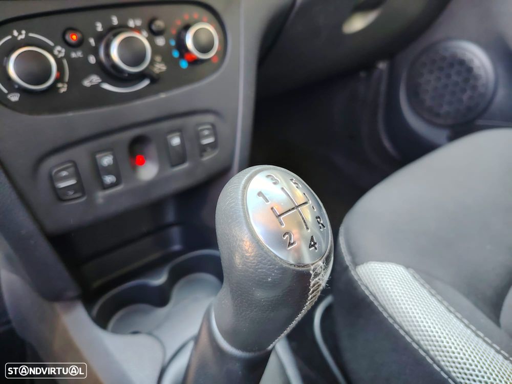 Dacia Sandero 0.9 TCe Stepway - 16