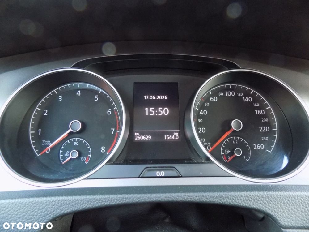 Volkswagen Golf - 11