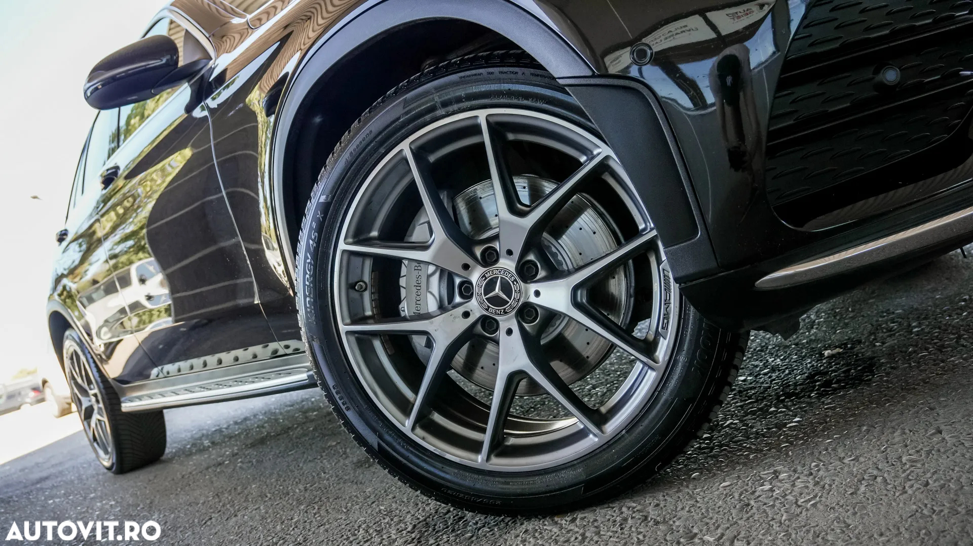 Mercedes-Benz GLC 300 d 4Matic 9G-TRONIC AMG Line - 38