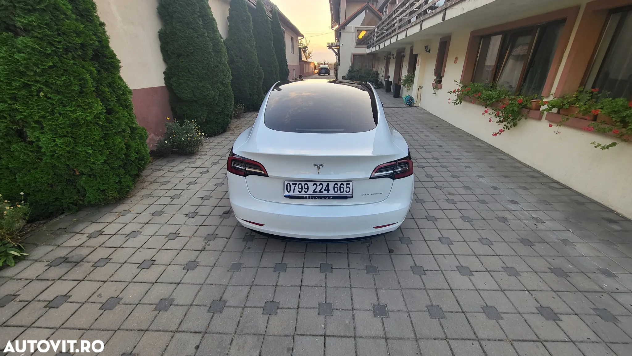 Tesla Model 3 Langstreckenbatterie Allradantrieb Dual Motor Performance - 27