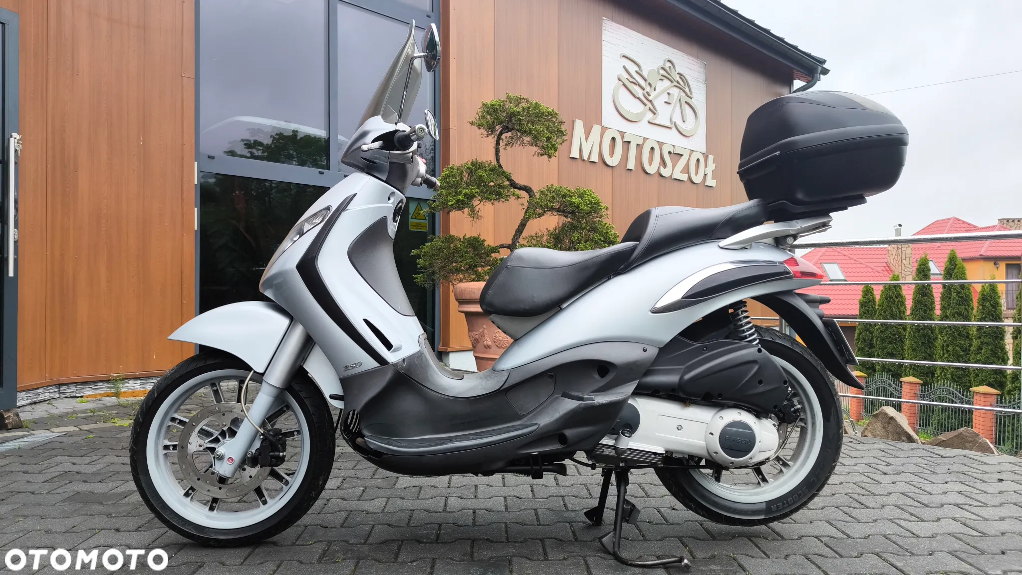 Piaggio Beverly - 2