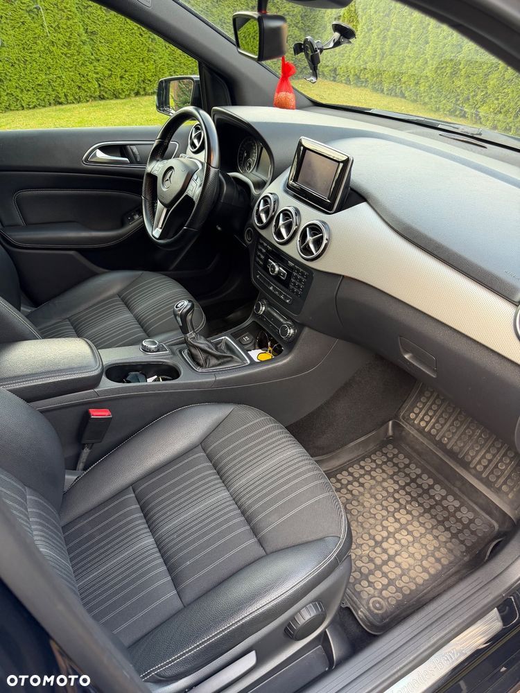 Mercedes-Benz Klasa B 180 CDI BlueEFFICIENCY EDITION 1 - 18