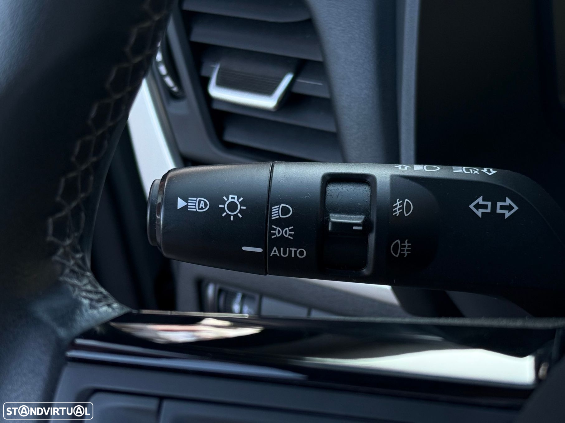 Nissan Qashqai 1.3 DIG-T N-Connecta LED - 12