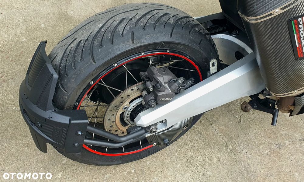 Honda X-ADV - 13
