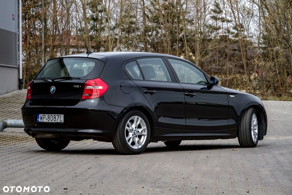 BMW Seria 1 116i - 13