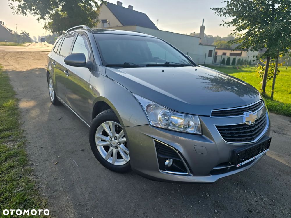 Chevrolet Cruze 1.6 LS+ - 2