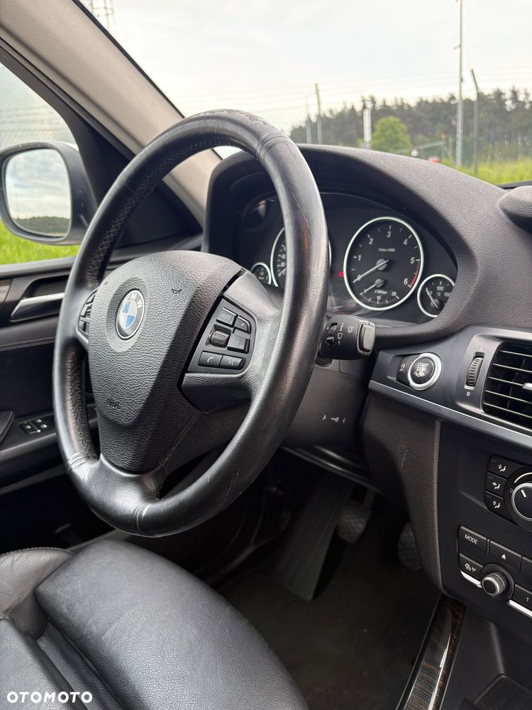 BMW X3 20d xDrive - 28