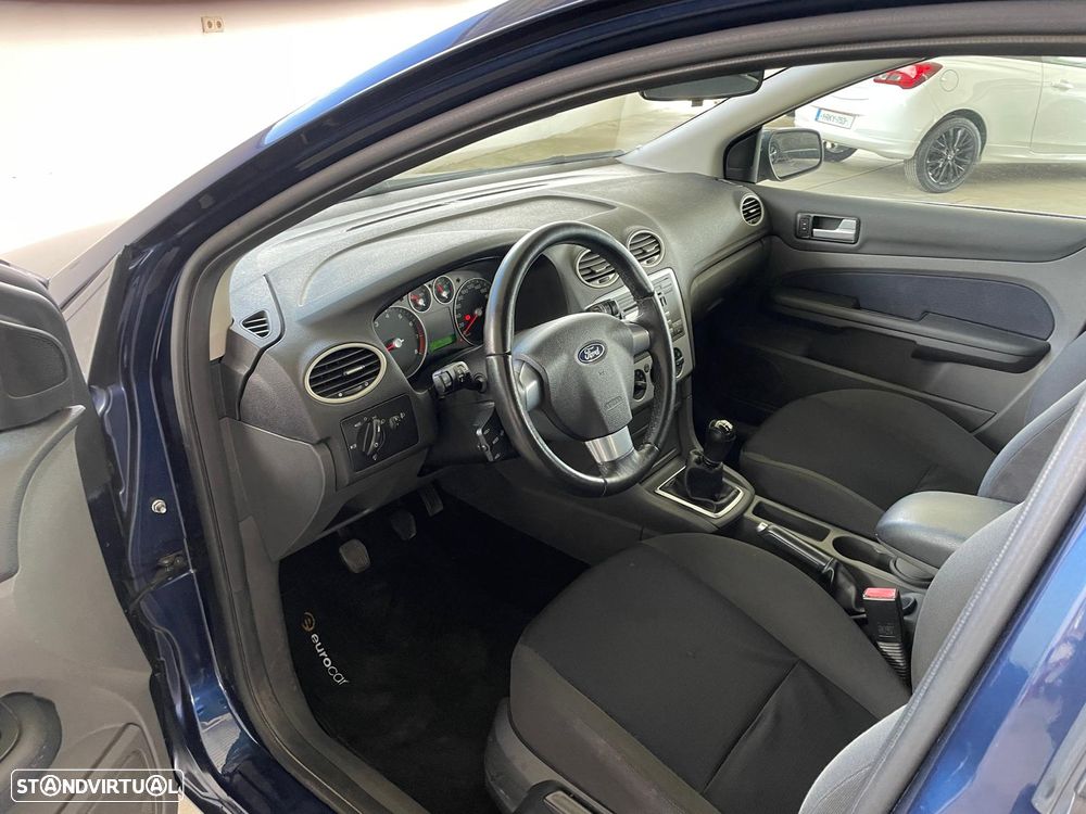 Ford Focus 1.4 16V Trend - 10
