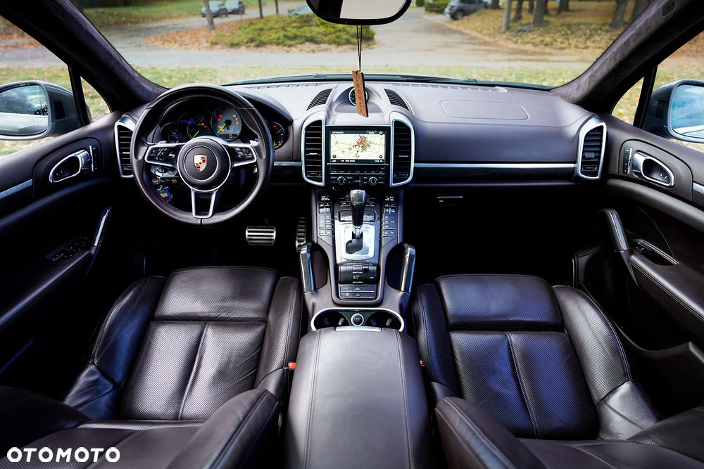 Porsche Cayenne S E-Hybrid - 6