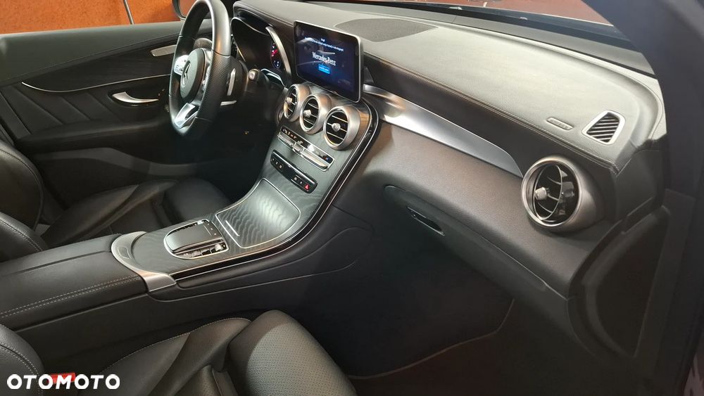 Mercedes-Benz GLC 200 d 4-Matic Business Edition - 3