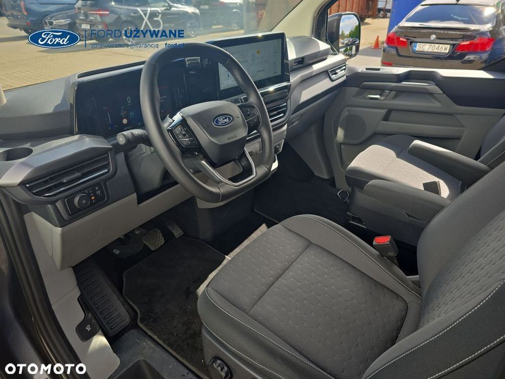 Ford Tourneo-custom - 16